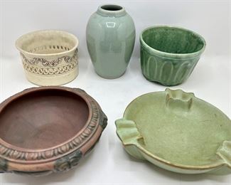 Antique Roseville Florentine Bowl, Mid Century Frankoma Ashtray & Other Vintage Ceramic Bowls (5 Pieces)
Lot #: 196