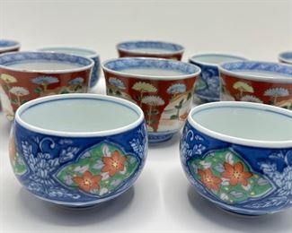 2 Sets Small Asian Bowls (10 Pieces)
Lot #: 120