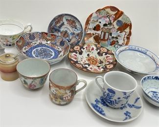 Vintage Japanese Porcelain Tea Cups, Small Bowls & Plates (14 Pieces)
Lot #: 188