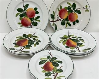 Set Villeroy & Boch Plates: 2 Dinner, 6 Salad & 4 Dessert, Germany
Lot #: 25