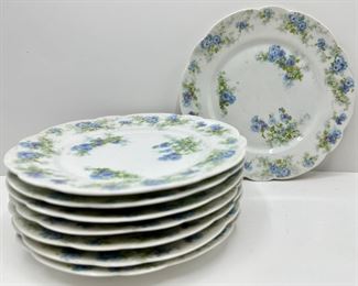 Set Limoges Plates, France (8 Pieces)
Lot #: 187