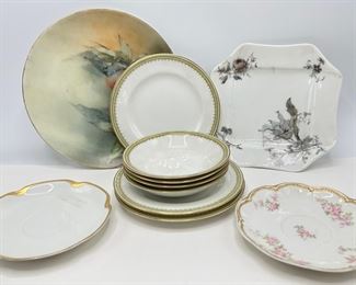 Vintage Haviland Limoges Plates & Bowls (11 Pieces)
Lot #: 167