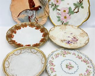 Vintage Limoges Plates With Gold Accents France (6 Pieces)
Lot #: 115