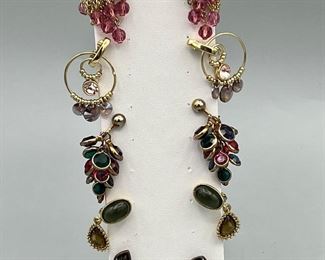 (5) Dangling Clip On Earrings
