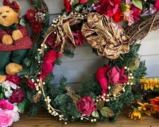 (5) Seasonal Holiday Wreaths
