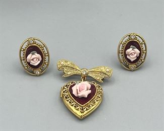 Vintage Photo Locket Brooch & Earrings Gold Tone Bow With Dangle Heart
