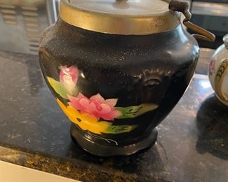 Biscuit jar.