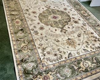 Green and ivory area rug 7 x 11