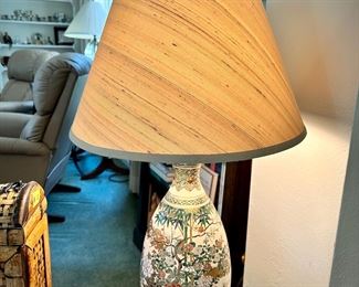 Asian lamp with silk lampshade