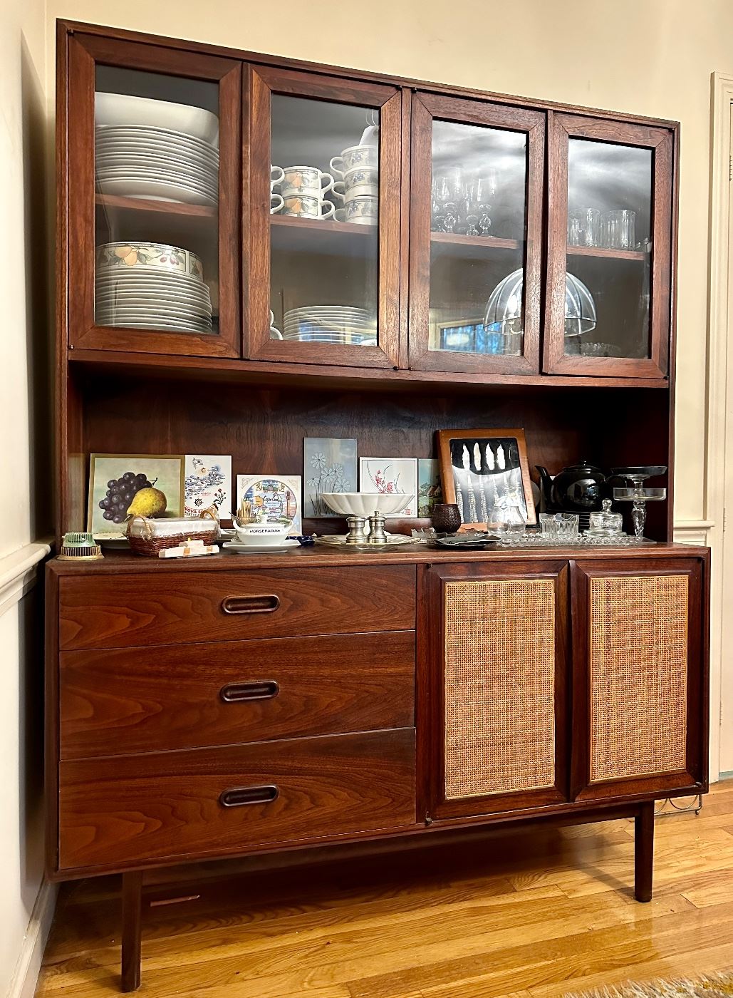 Jack Cartwright MCM Hutch