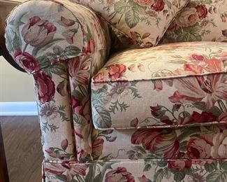 Pretty floral sofa. I still like this type of pattern. Super clean, pet free smoke free home. 