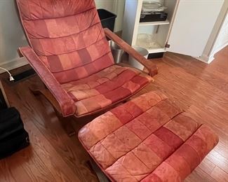 Flex folding leather lounge chair and ottoman