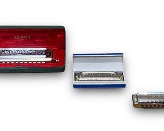 Lot of x3 Hohner Harmonicas in the Key of C Including: A Chromonica 270 w/ Case, A Bluesband Hohner International w/ Case, and a Vintage M Hohner Marine Band Harmonica Model: A440! 