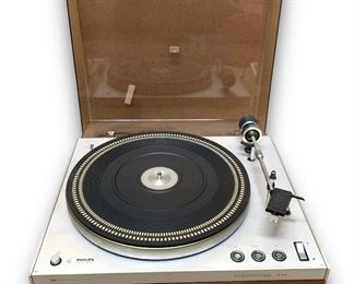 Philips DC Servo Belt Drive Electronic Turntable Record Player Model: 312 w/ a Pickering Tl-2 Cartridge And Genuine Pickering Dtl2 Stylus 