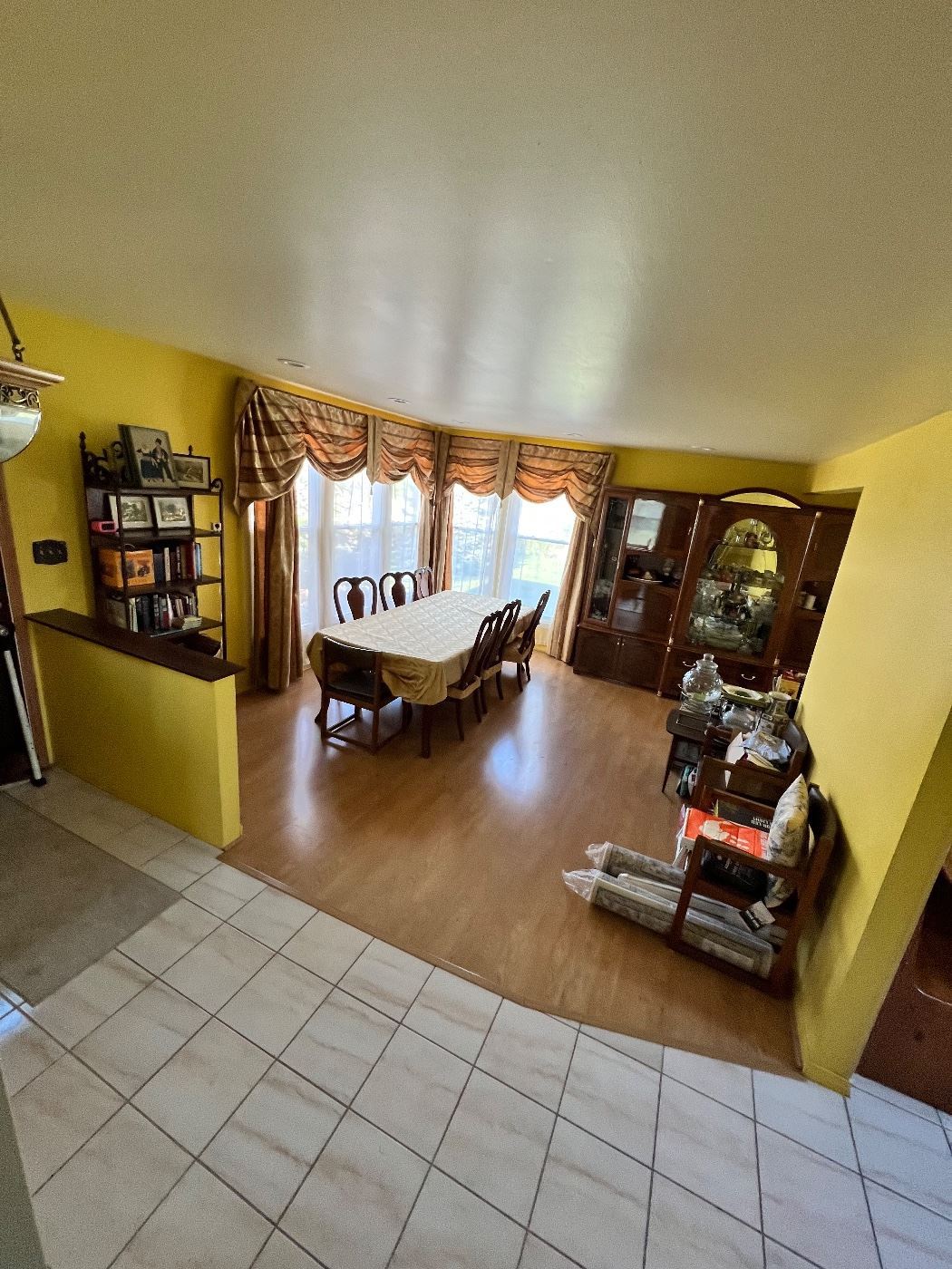 Wilmette Private Estate Sale everything must go! starts on 5/5/2023