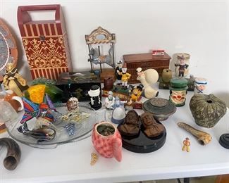 1940's sailer banks, elk horn pipe, die cast banks, Scottish horn, vintage jewelry box, vintage ceramic clown, Carousel horse... & more!