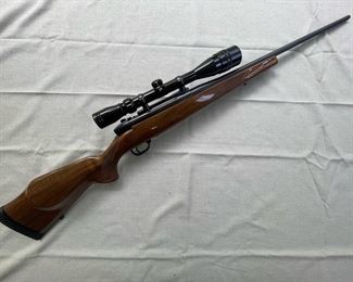 Weatherby 'Mark V' 7mm magnum with High Country 6-24 scope