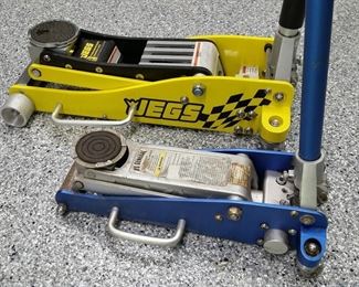 Hydraulic floor jacks 3-ton (yellow) and 1.5-ton (blue)