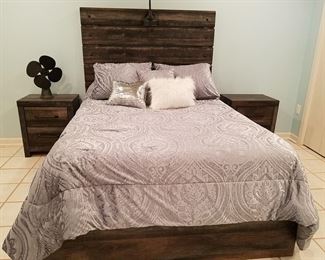 Ashley 'Signature' rustic-look bedroom set (full-size bed)