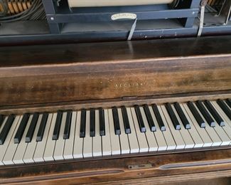 AEOLIAN PLAYER PIANO