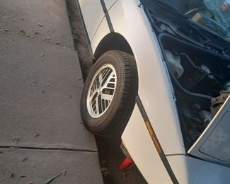 1984 pontiac fiero 2m4  67,000 original miles very clean all original 