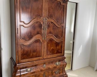 Henredon clothing armoire with 3 lower drawers and storage above - excellent condition - matches other Henredon pieces
