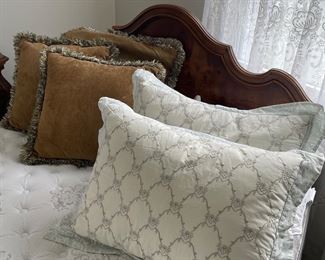 Euro shams - set of 3 and occasional pillows with fringe, cotton shams with matching duvet and bed skirt (queen size)