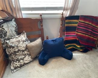 Blue study pillow, duvet set, wool blankets, twin beds - set of 2 (headboards, foot boards, and side rails)