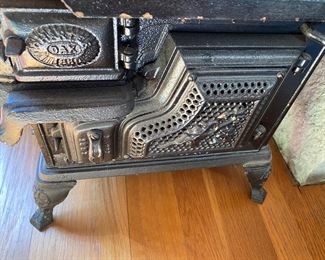 Antique Cast Iron Charters Oak Stove #103