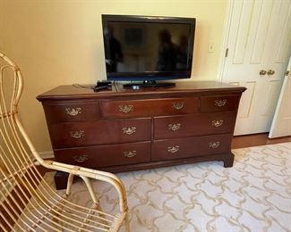 Mahogany dresser
