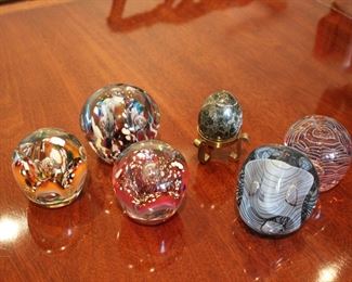 Lot of art glass paperweights