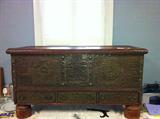 museum quality the is a chest that is a saudi Arabian national treasure and needs to go home and placed in a saudi museum