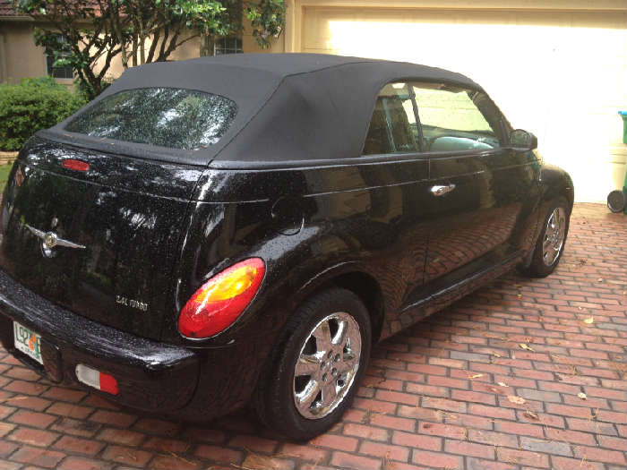 2005 Chrysler PT Cruiser Convertible Touring 2dr Car 81,000 miles