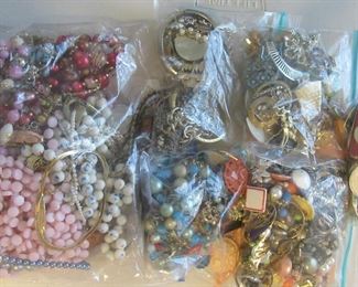 Few bags of misc., jewelry. Sold by the bag only.