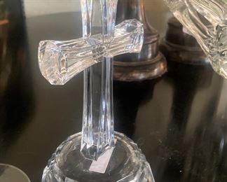 Crystal cross