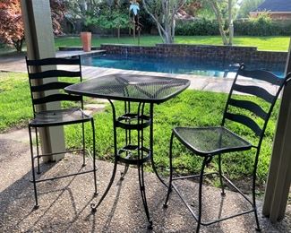 Bistro table & 2 stools