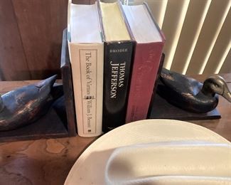 Duck bookends