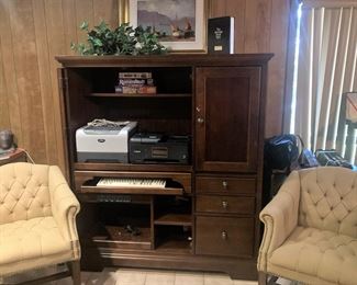 Office computer armoire