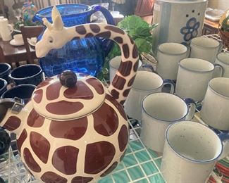 Giraffe tea kettle