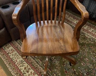 Vintage Oak chair goes with the roll top desk