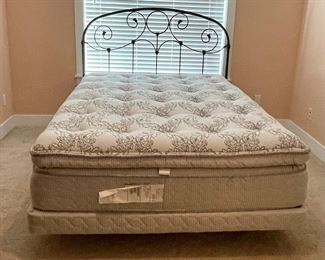Englander Pacific Repose queen mattress and metal headboard