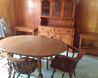 table and hutch