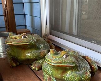Yard Frogs 
