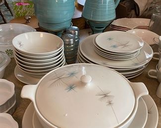 Carlos Montez Caribe Calinda Dish Set