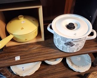 Vintage FINEL enamel pot with lid and vintage DRU made in Holland enamel pot with lid.