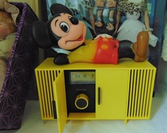 Vintage Disney/Mickey Mouse AM radio.