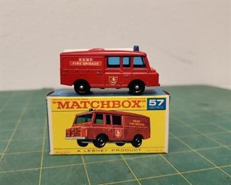 RC9033 Lesney Land Rover Fire Truck Matchbox 57 New in Box Excellent Condition https://www.ebay.com/str/agesagoestatesales