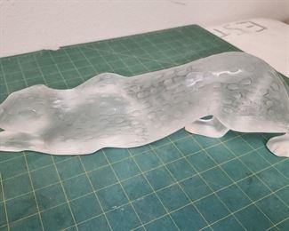 RC9035 Cristal Lalique Zeila Frosted Crystal Panther Made in France https://www.ebay.com/str/agesagoestatesales