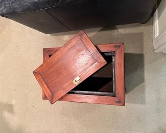 L: 21.5"  W: 13.5"  H:15.5"