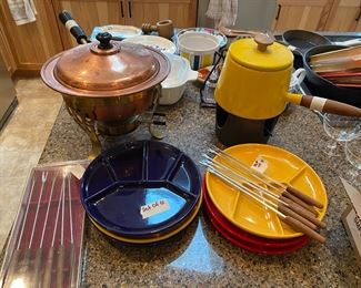 Vintage Copco yellow fondue pot